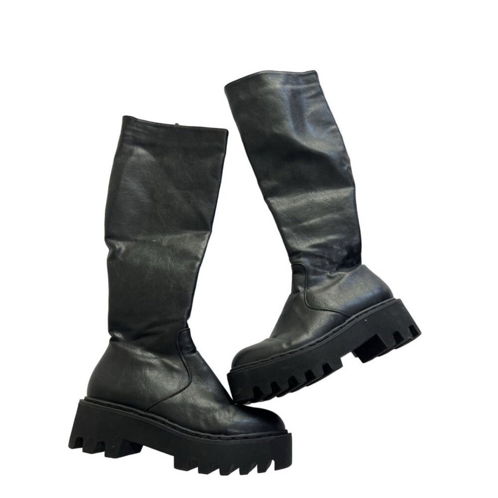 LAMODA chunky tall boots